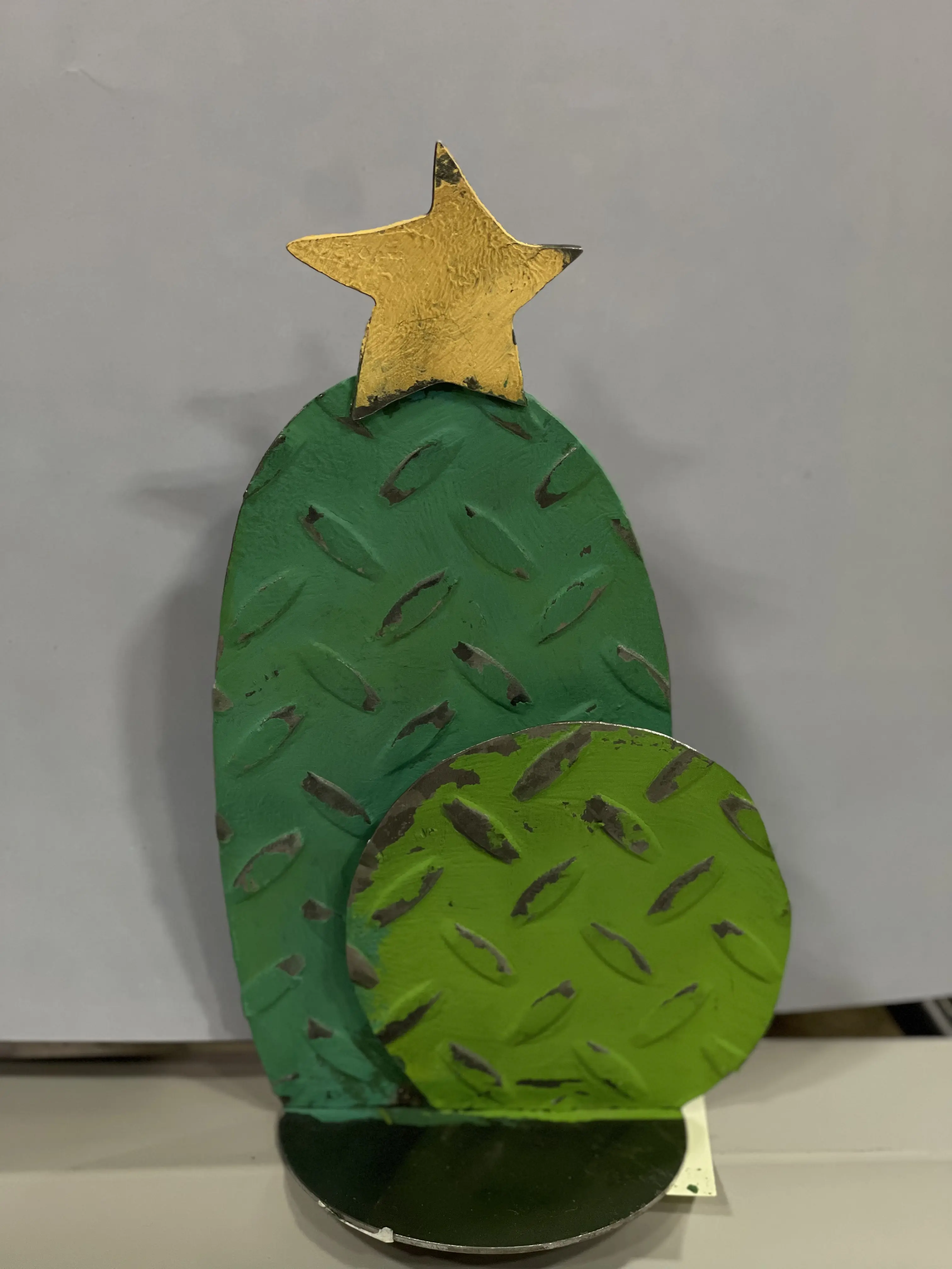 Decorative Metal Christmas Cacti With Yellow Star