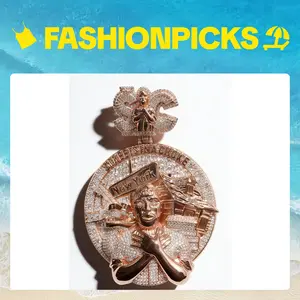 2031 New York Street Badge Pendant King of the Street Style Oversize Iced Out Hip Hop Rapper High Bridge Custom Bling Medallion Pendant customizable with engraved letters, logos or patterns Complimentary shipping Summervibes