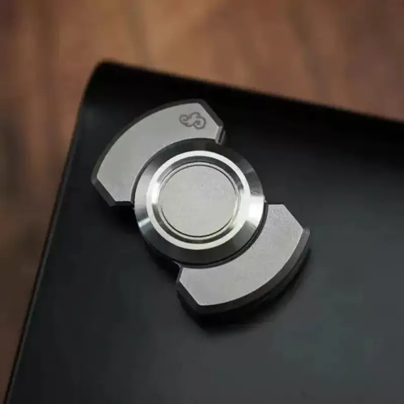 3 in 1 Deformation Fidget Spinner Coin, Anxiety Relief Fidget, High-Speed Rotation Adult Spinning Toy, Ideal for Leisure & Outdoor Recreation, Fun Stress Relief Tool