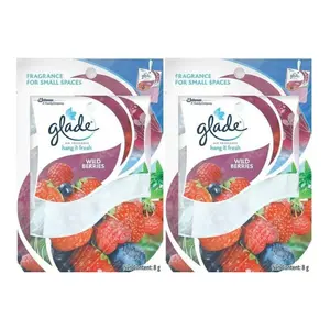 Glade Hang It Fresh Air Freshener - Wild Berries, 8g (Pack of 2)