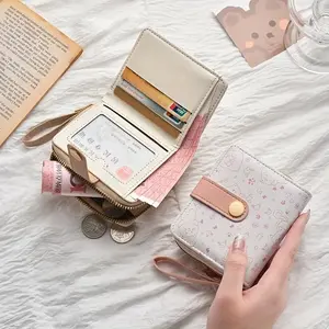 Women's Cat Pattern Wallet, Cute and Compact, ID and Card Slots, Perfect for Women, Adorable Cat Design, Ideal for Daily Use
