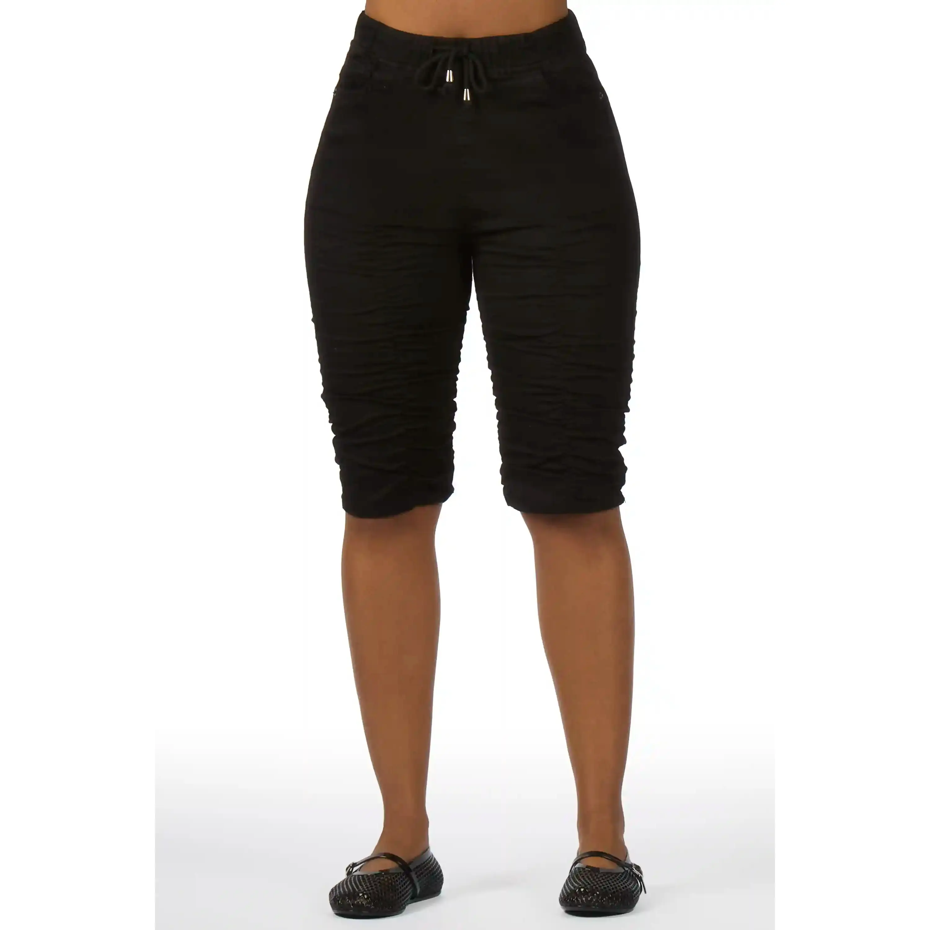 Janea Black Bermuda Short