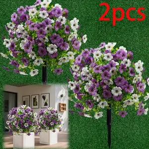 2-piece set of artificial outdoor flower ball trees – combination of white and purple flowers, with black stakes. These plastic plants are suitable for use in gardens, courtyards, entrances, and pool areas.