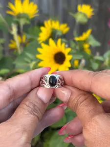 Sterling Silver Onyx Ring Modern Swirl Band Statement Jewelry, Size 7