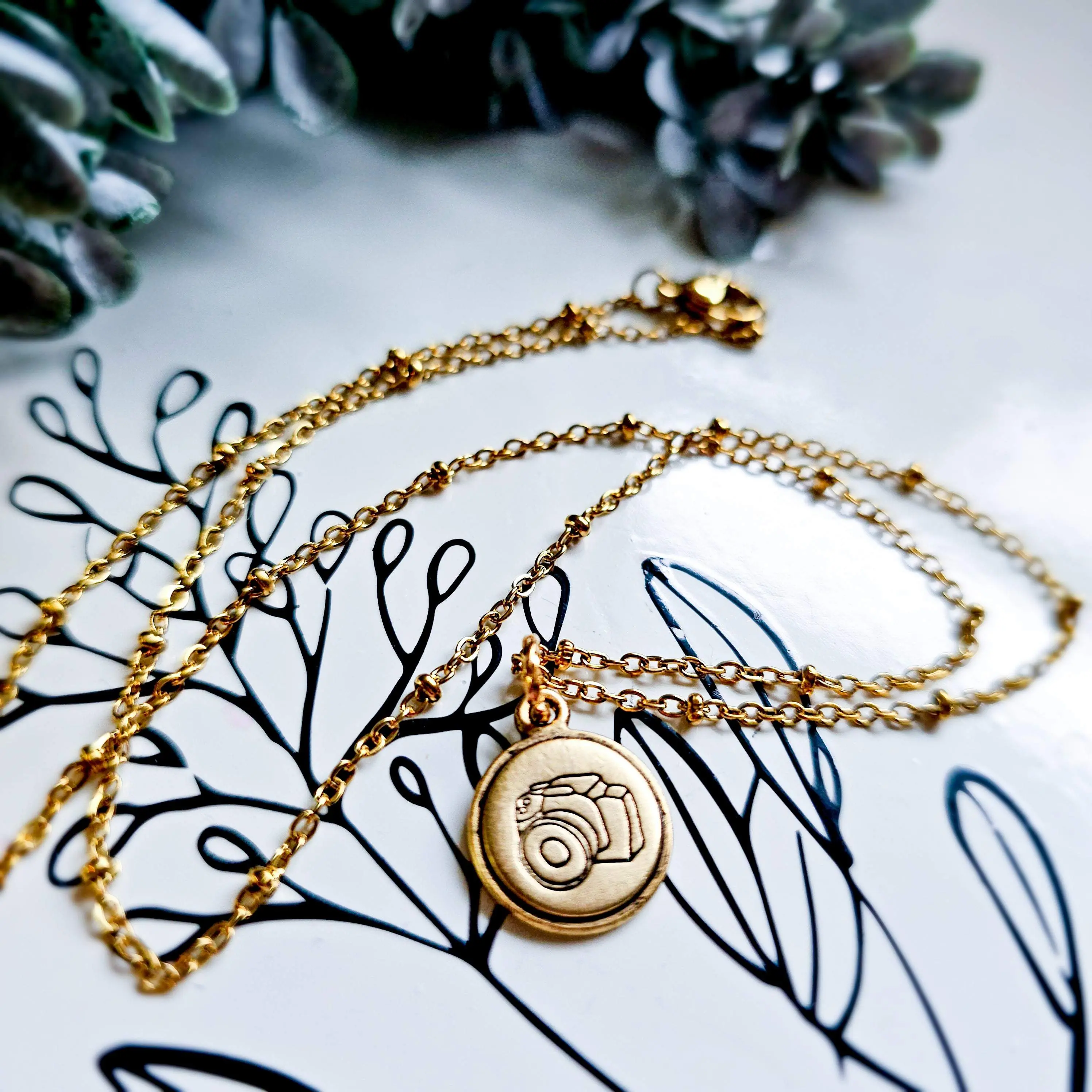 Mini Camera - Photographer || Gold || Necklaces