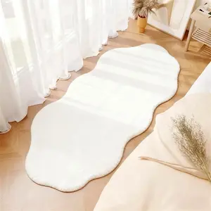 Pure white cloud-shaped bedroom decoration bedside rug, creative irregular living room sofa rug, French minimalist walk-in closet lounge dressing table rug, home washable balcony bay window coffee table tea table non-slip mat