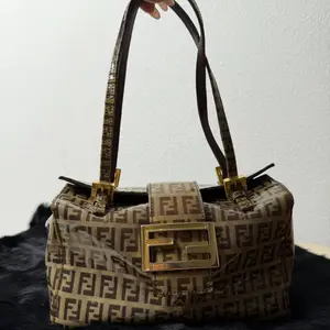 Pre-owned LAMB Shoulder Bags FENDI BAGS