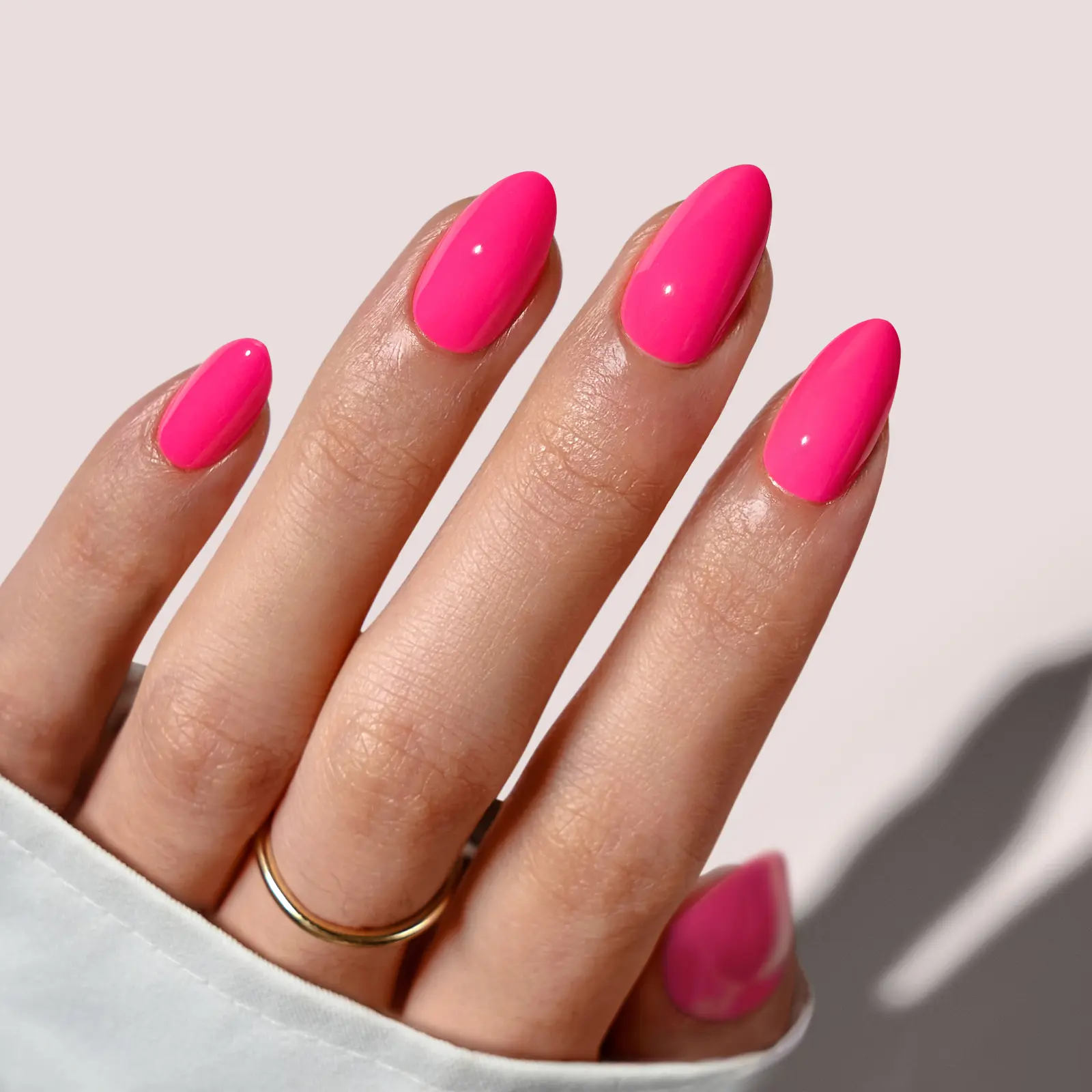 S-Almond-Power Pink