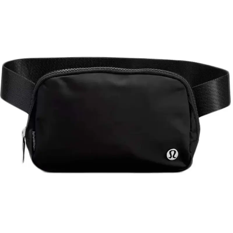 lululemon cream bag Lululemon cream + black Belt Bag 3L