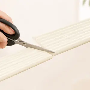 Two meter package, thickened pipe insulation foam strip, bendable antifreeze protective sleeve, suitable for outdoor water pipes, to prevent water pipes from freezing and cracking in low temperature environment