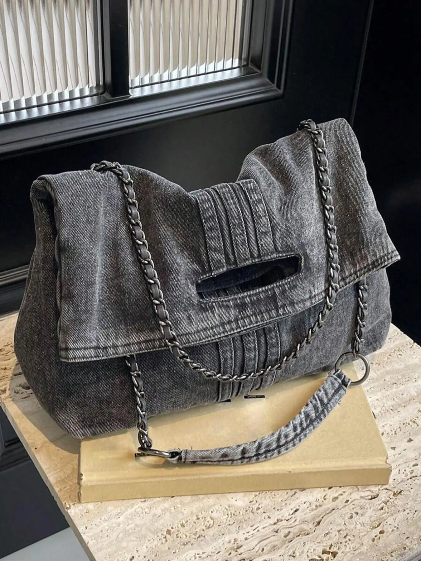 Women's Denim Shoulder Bag, Large Capacity Chain Strap Crossbody Bag for Daily Used, Casual Trendy Versatile High-quality Daily Commuting Bag