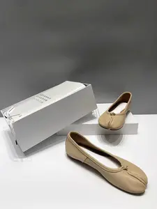 From Early Morning Work Commutes To Late Night Dinners, These Split Toe Ballet Shoes Never Let My Feet Down