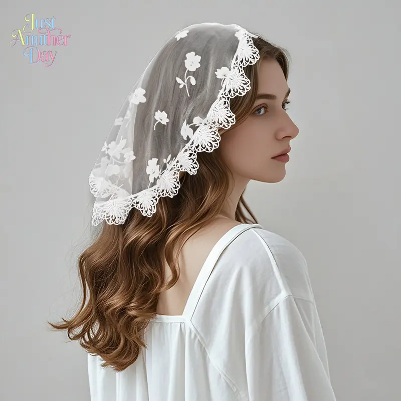 White Lace Headscarf Chapel Veil, Single Layer Floral Embroidered Circular Head Cover, Bridal Headpiece for Church & Wedding