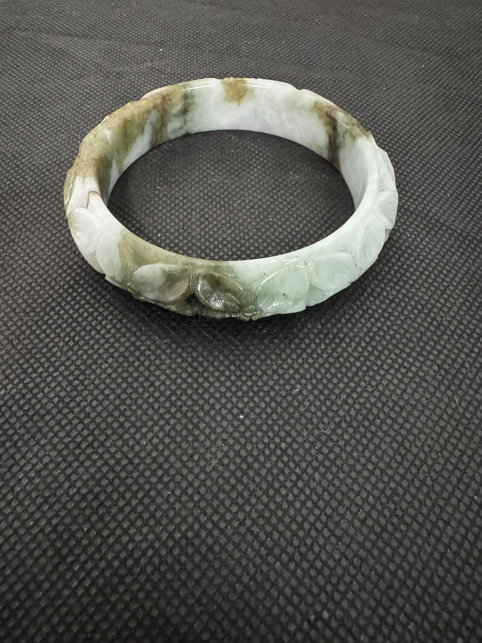 Natural Grade A Jadeite Jade Bangle | Ten Magnolias | Size L (59.80 mm)