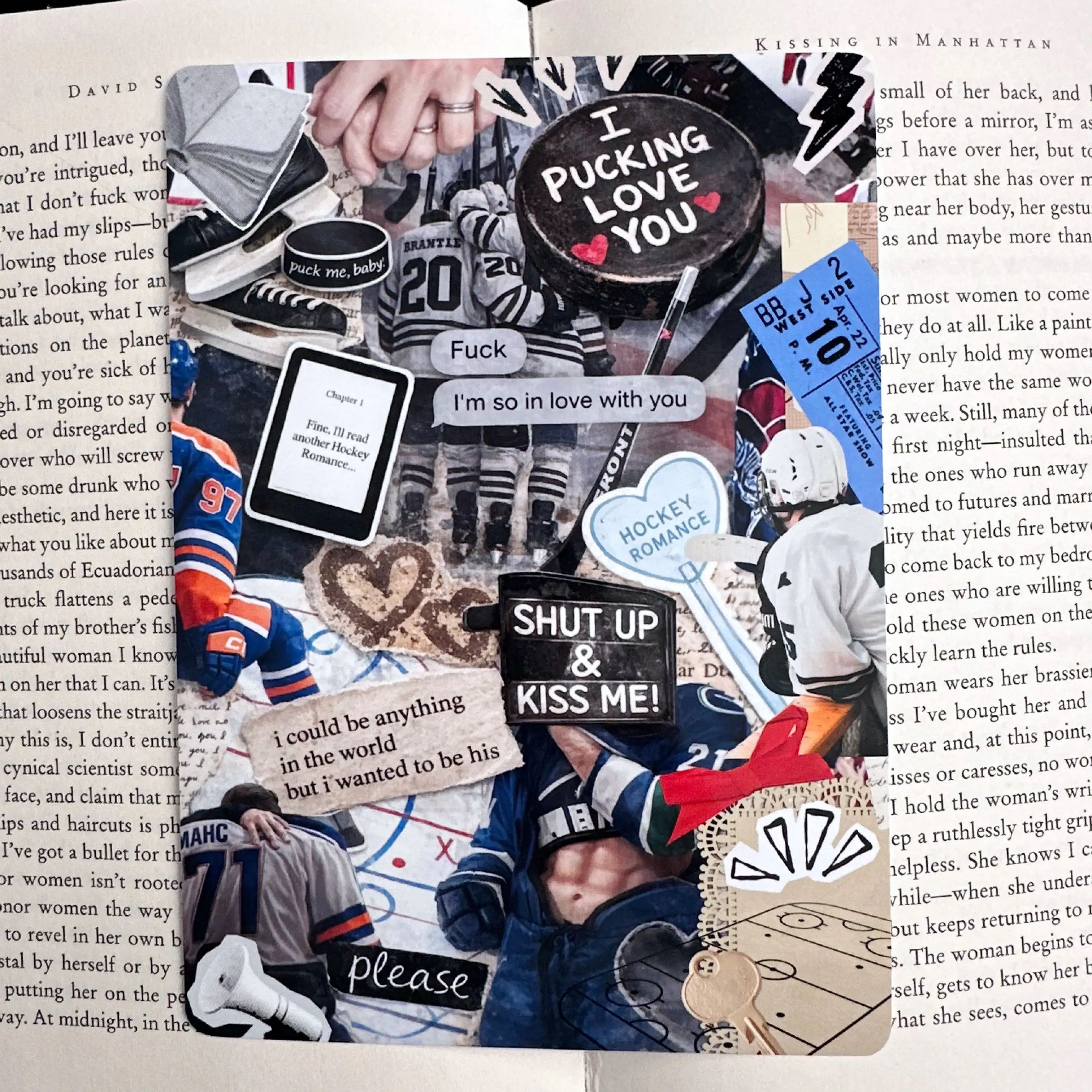 Hockey Romance Lover Kindle Insert | E-Reader Kindle Device Basic/Paperwhite