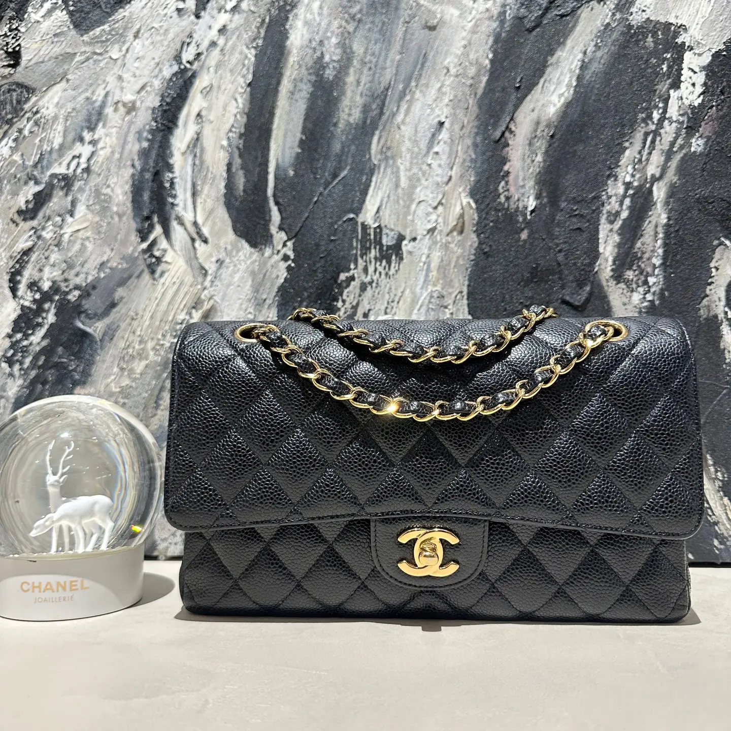 Pre-owned CHANEL caviar bag