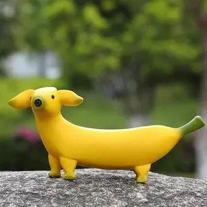 1 Piece Cute Banana Dog Garden Statues Figurines Ornaments, Creative Resin Gnomes Funny for Home, Patio, Yard, Office, Outdoor Spring Decorations, Personalized Gifts