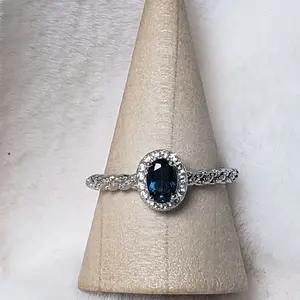 Blue topaz silver-plated adjustable crystal ring