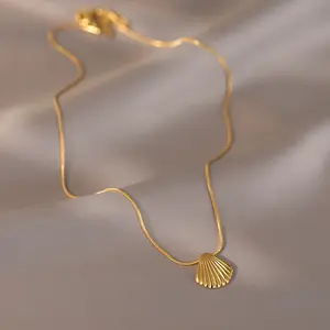 Stainless Steel Temperament Gold Color Sea Shell Pendant Necklace for Women Personality Fashion Beach Jewelry Gift Colorfast