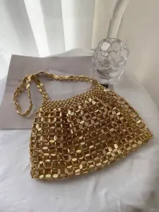Niche handmade exquisite dinner party bag, retro fashion casual versatile shoulder bag, personalized gold sequined design bag, Embellished shoulder bag, suitable for daily commuting, shopping and dating, Crossbody Chain Bag