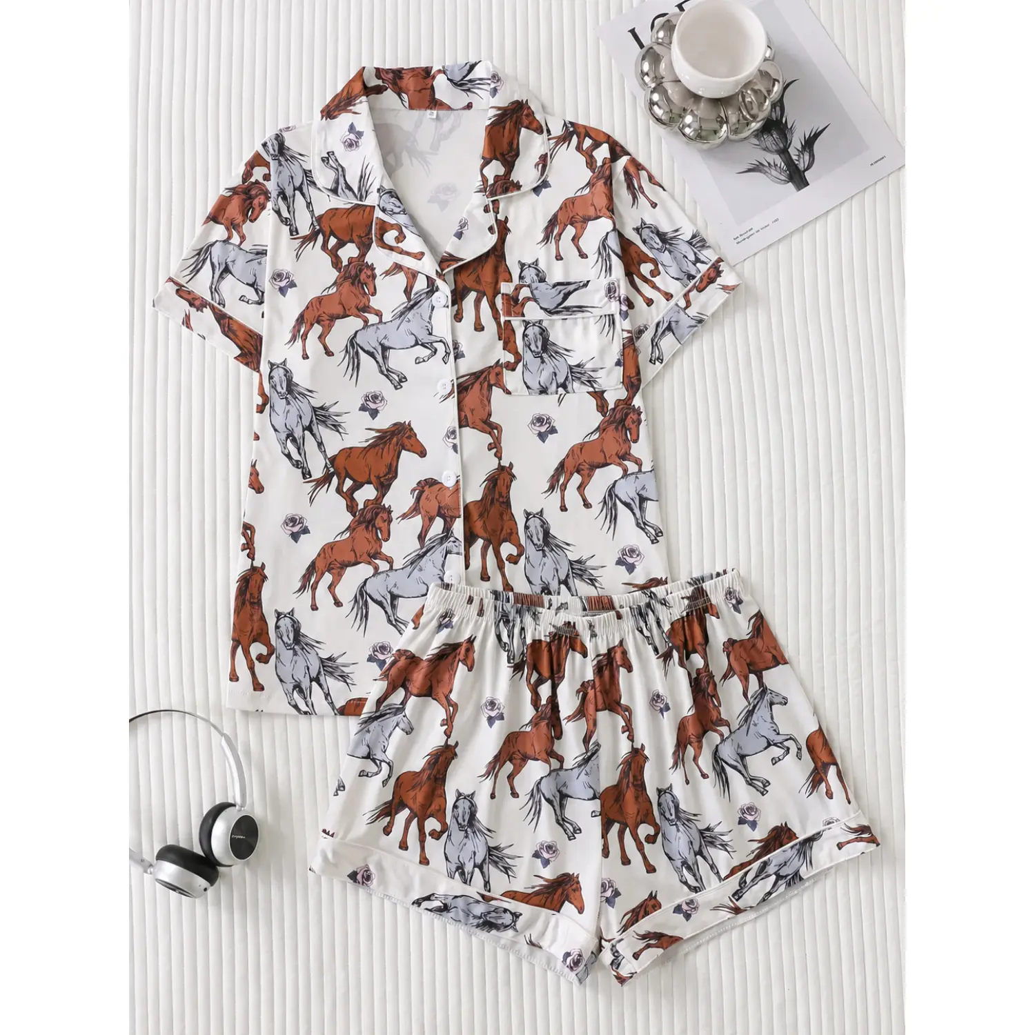 Vintage Rose Horse Print Women's Pajama Set, Cute Button-Front Short Sleeve Top, Loose Comfortable Shorts, Cozy Loungewear