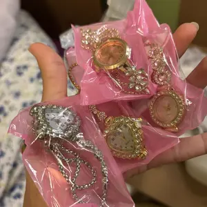 Women's Elegant Heart Shaped Quartz Watch, Exquisite Trendy Wristwatch, Fashionable Party Watch for Women As Gift