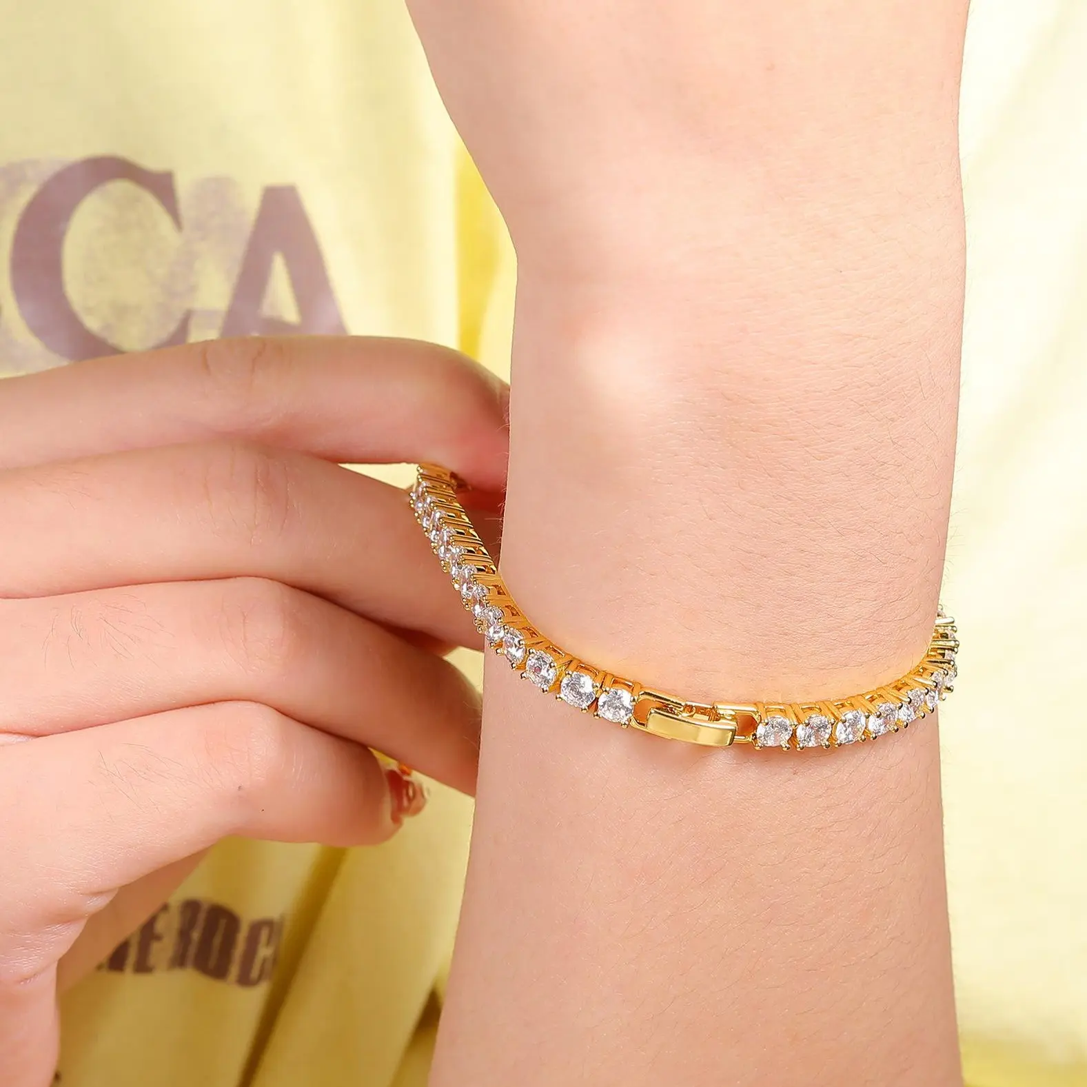 4mm Cubic Zirconia Tennis Bracelet,  7.5 Inches Gold-Plated Honeycomb Crystal Bracelet, Sparkling Rhinestone Jewelry for Women & Men, Hypoallergenic Daily Wear Bracelet, Classic & Elegant Fashion Gift Accessory