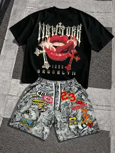 American Street Style New York Brooklyn Lip Cross Pattern Tee + Maple Leaf Digital Print Shorts Set, Streetwear Fashion Hip Hop Casual Sport Menswear Two-Piece