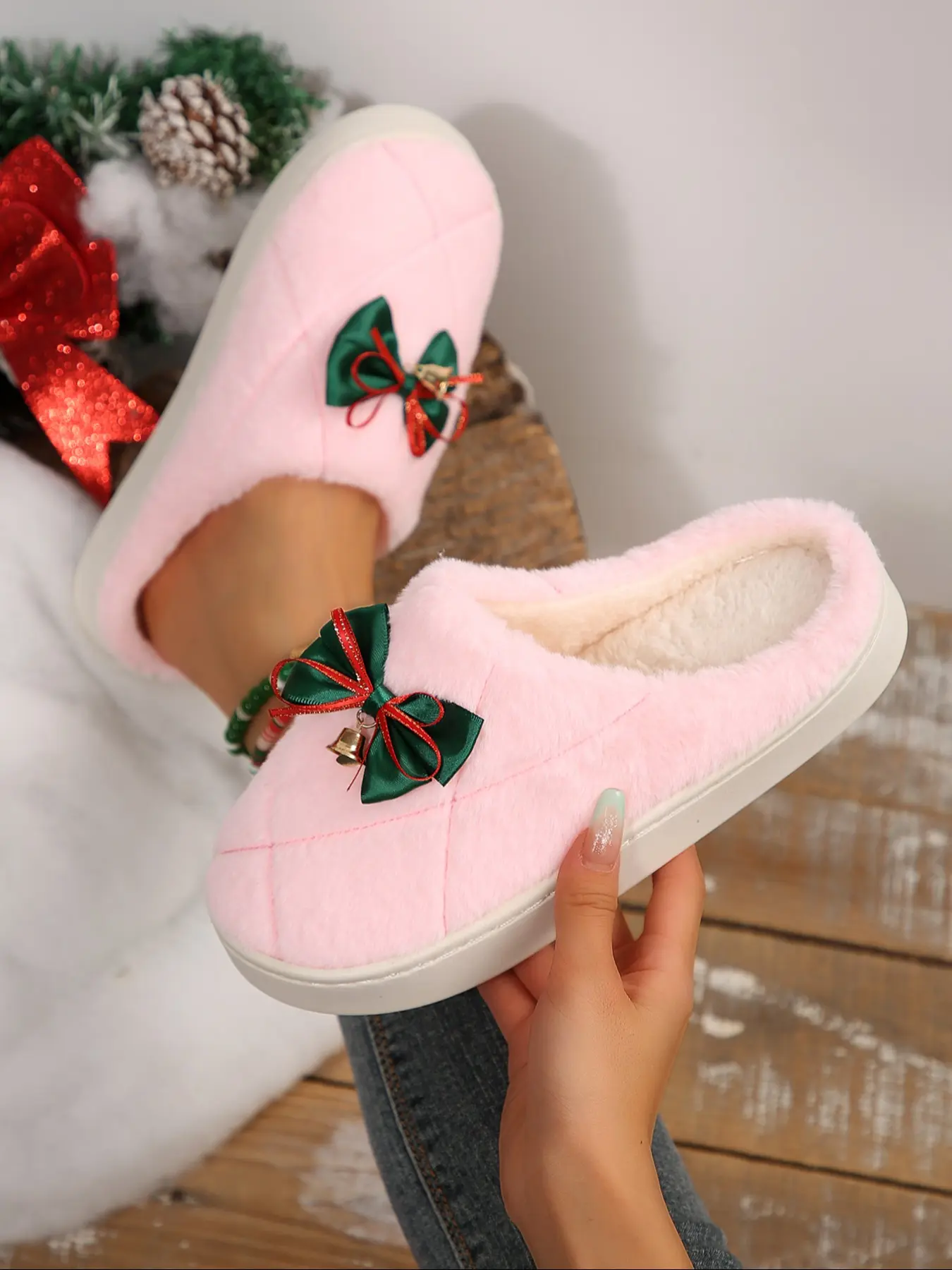 Women's Plush Christmas Slippers, Bowknot & Cute Bell Design, Warm Holiday Footwear for Home or Festive