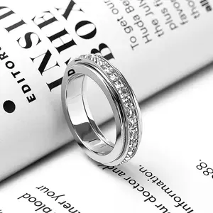 Titanium steel zircon rotating ring, stress-relieving jewelry, available in various sizes, a versatile and stylish accessory.