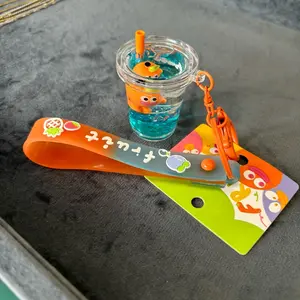 Acrylic  milk tea cup keychain/liquid flotation