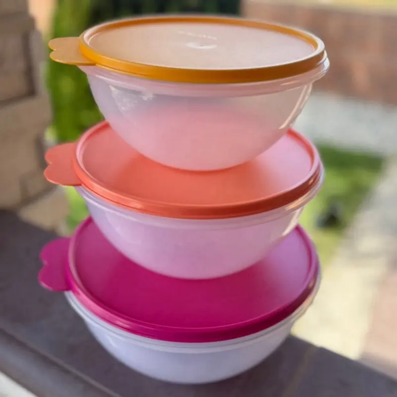 Eco-Friendly Food Grade PP Plastic 3-Piece Nesting Tableware Bowls Set - Wonderlier Transparent Soup Bowls (3L/1.8L/1.3L) with Golden Yellow, Orange Coral, Hot Pink Lids for Kitchen Convenience, Lid-Included Nesting Sets, With Lid Bowls