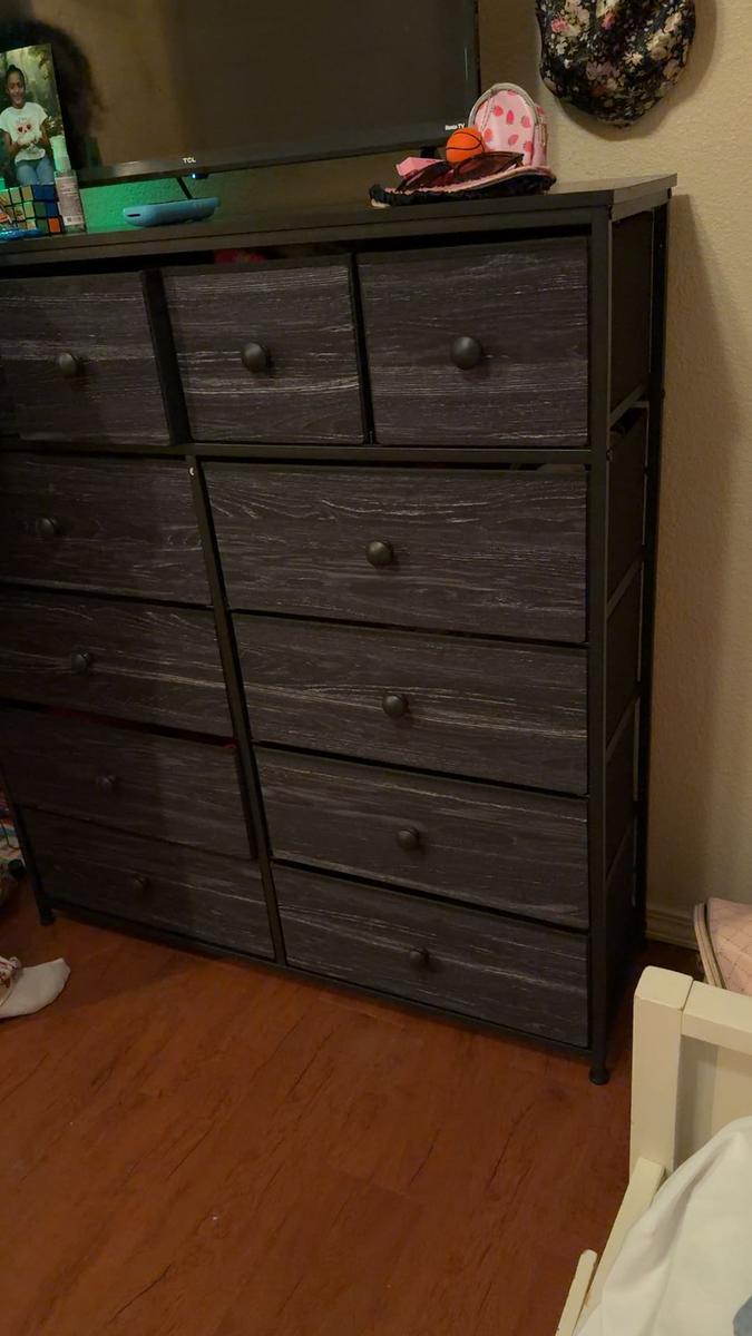 Item: Black Wood Vain