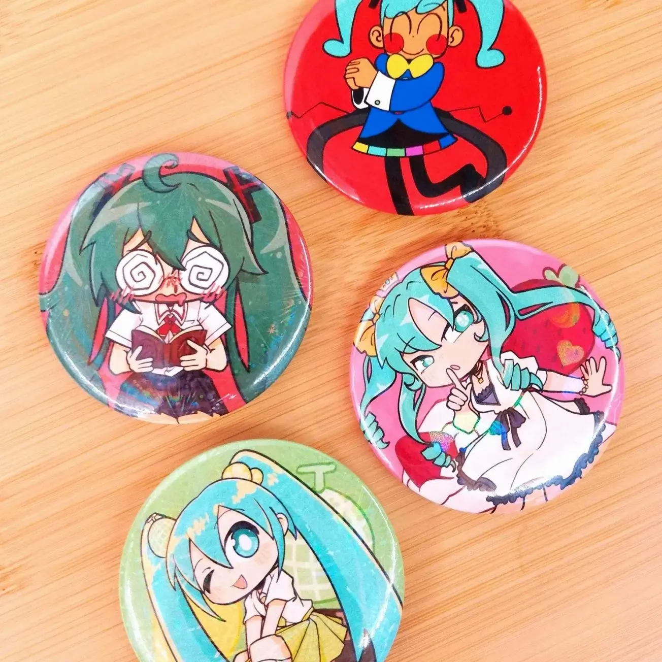 VOCALOID HATSUNE MIKU Round Character  Button Pin