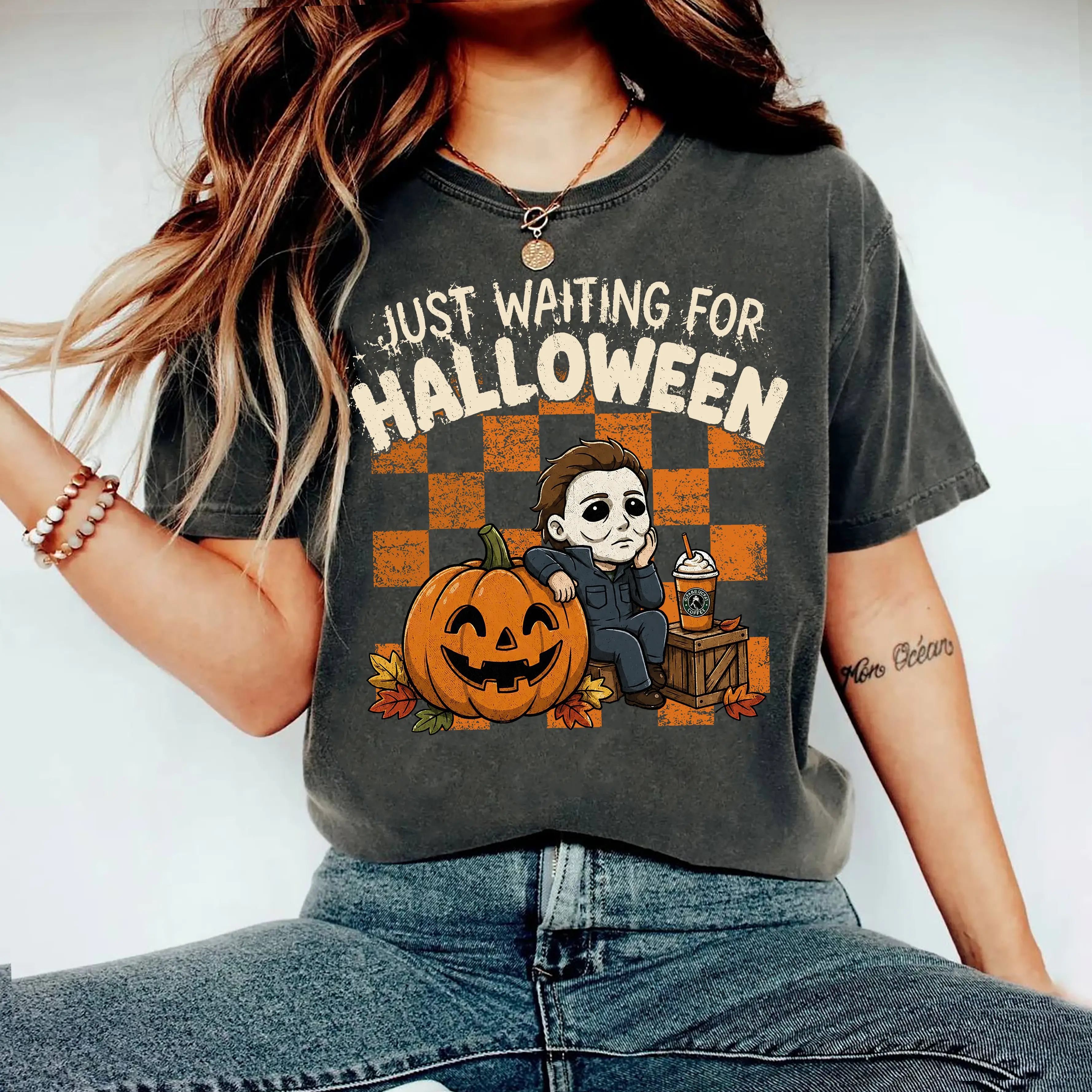 Cute Michaael Myeers Shirt, Halloween Horror Tee, Pumpkin Graphic T-shirt, Just Waiting for Halloween, Vintage Slasher Gift for Horror Fans