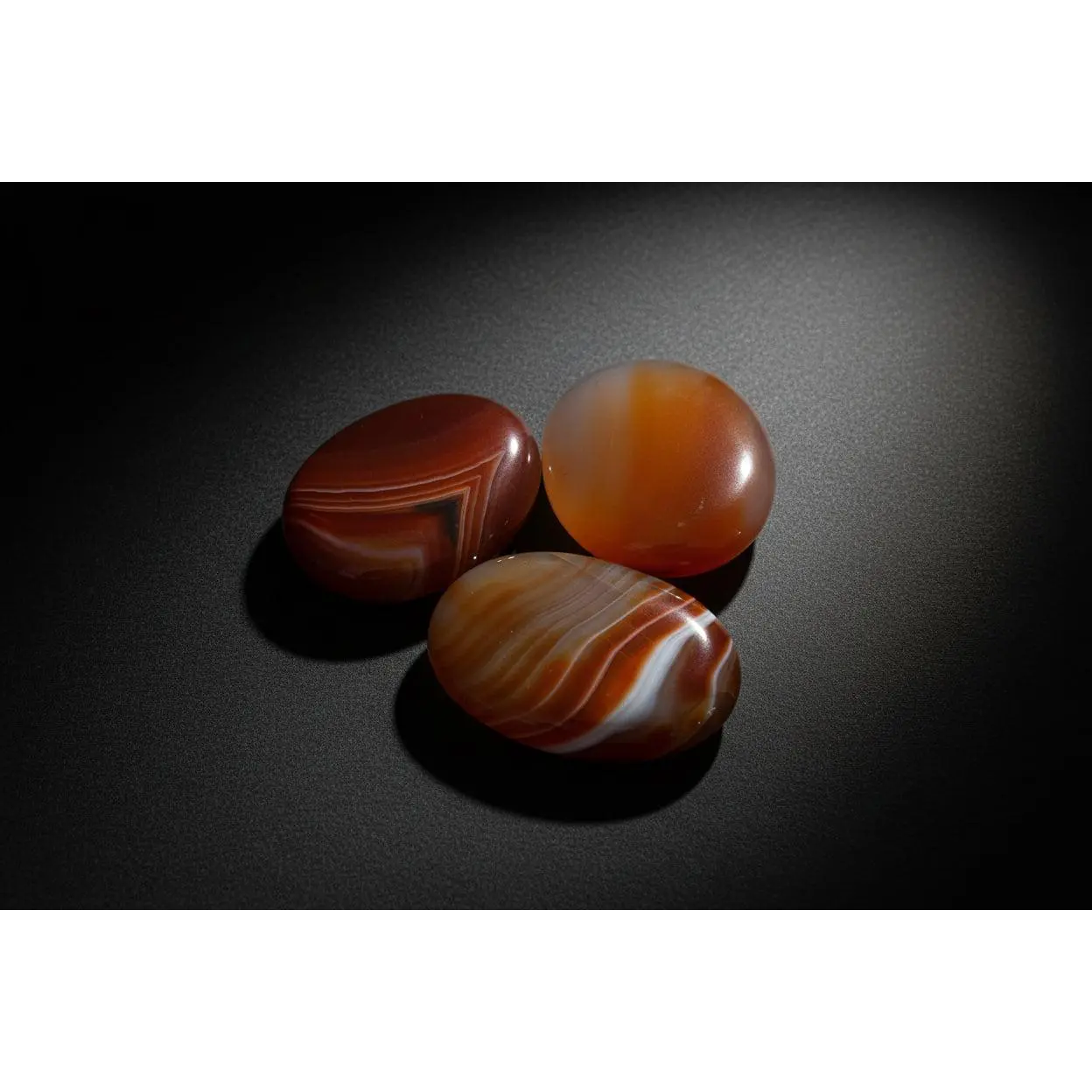 Carnelian Palm Stone – Polished Orange-Red Stone