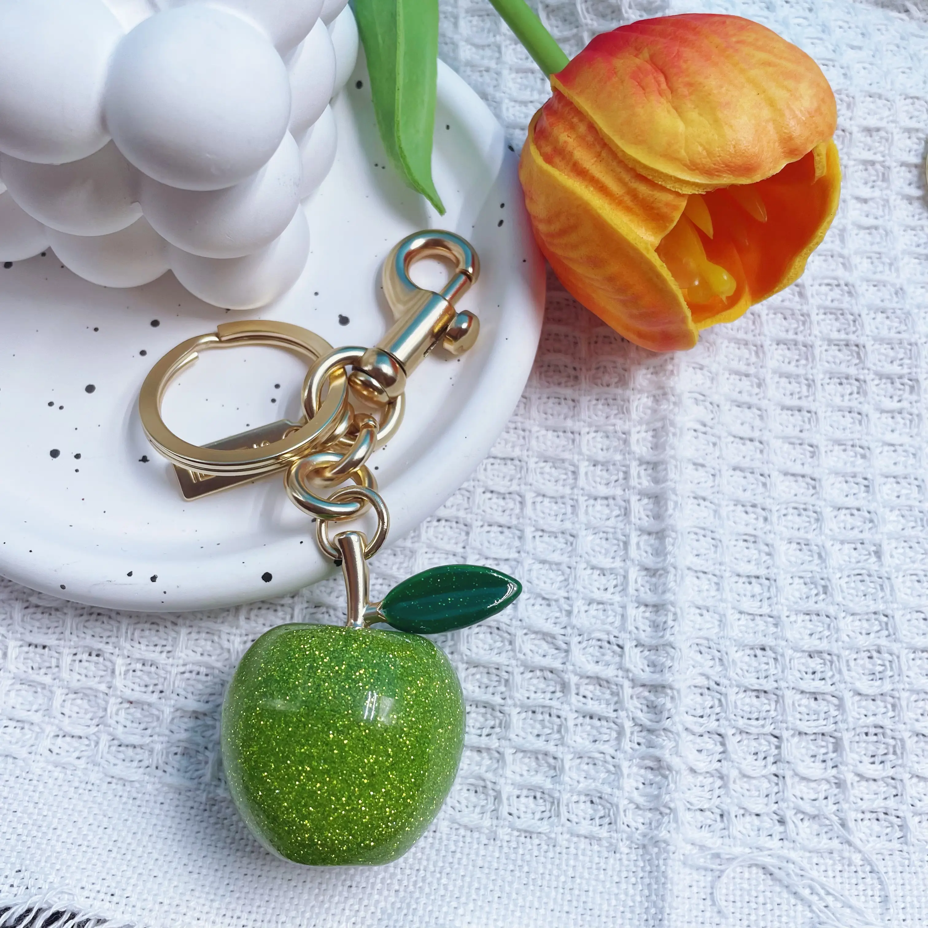 Cherry Keychain Bag Pendant Limited Edition Accessory High-Quality Materials Corrosion Wear Rust Resistant Fashionable Practical Gift Box Packaging