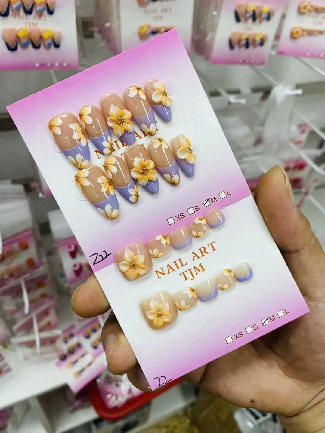 Lili(8834)gc.30$8set nails with toenails match ，With randomness, different styles and combinations  (If you need a specific type, you can make a note or come live choose )