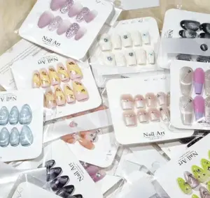 Vicky(5957)gc.$39.9 get 28 pairs handmand pressedon nails random sets