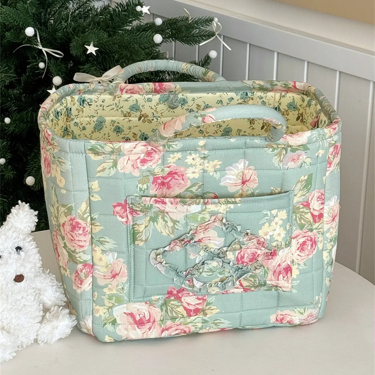 Green bottomed powdling