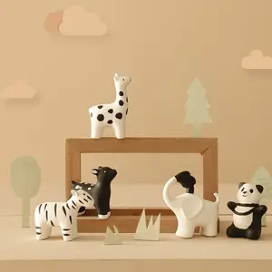 Creative Ceramic Animal Decorative Item, Cute Desktop Ornament, Home Decoration, Adorable Small Animal Figurine, Perfect for Shelves & Desks