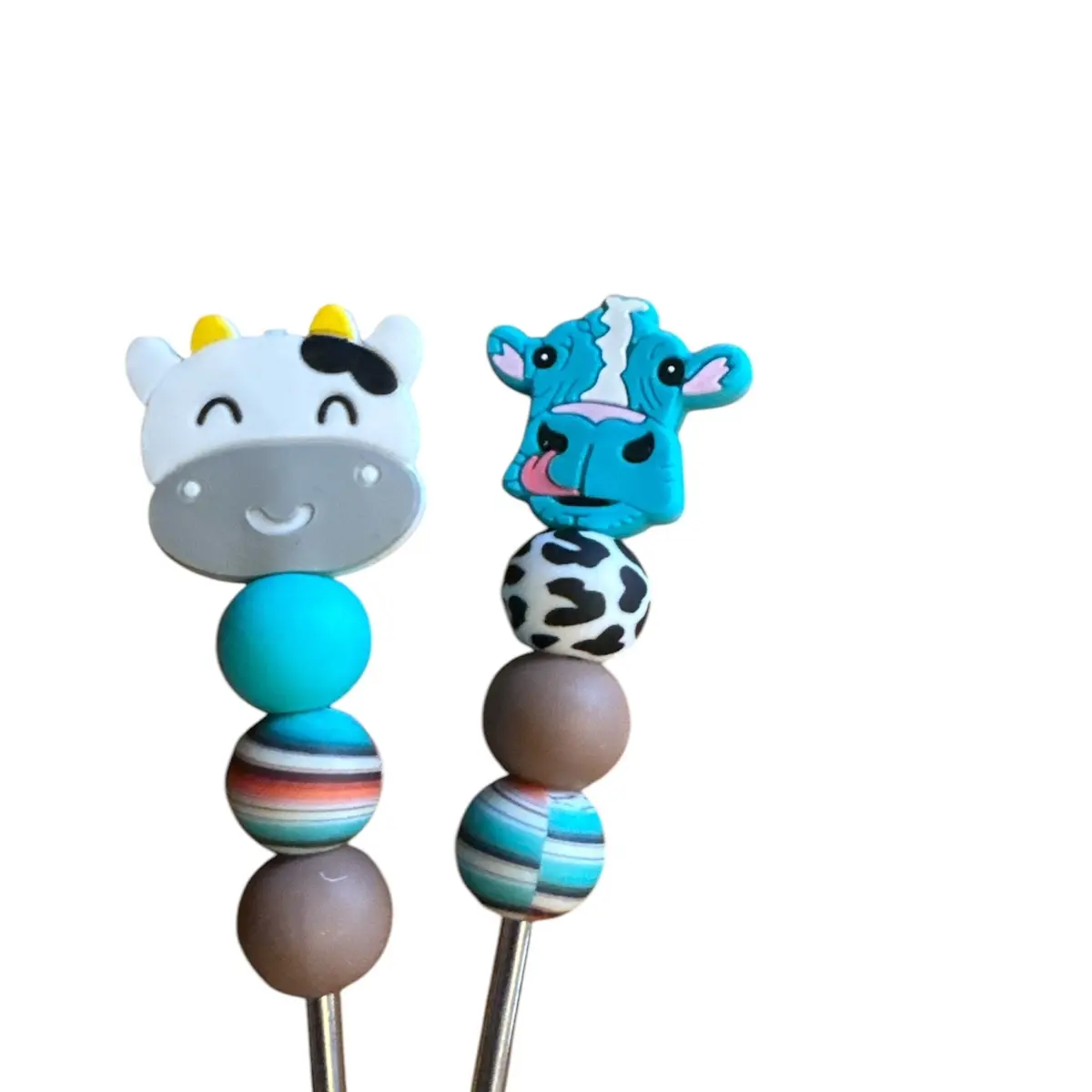 Ami Sticks Teal Cow - Two Sticks for Crochet & Knitting Projects - Easy to Use, Ideal for Multiple Projects
