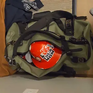 MUCITUP MUCSAC 60L/40L Waterproof Duffle Bag with Backpack Straps Air-Tight Heavy Duty 500D PVC Tarpaulin Double-Stitched Seams Bleeder Valve