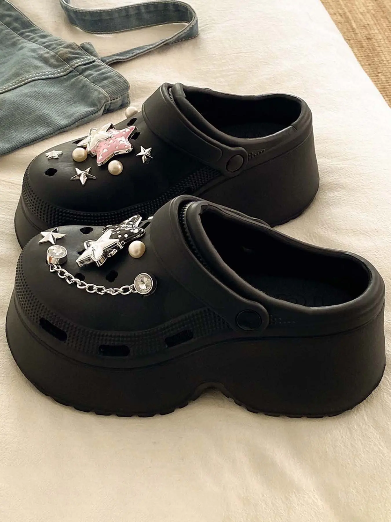 Women's Star Pearl Chain Platform Flatform Clogs - Casual Shoes Clogs, Trendy Casual Slippers, Rhinestone Decor, Thick Sole EVA, Breathable Non-Slip Sandals for Beach & Daily Wear