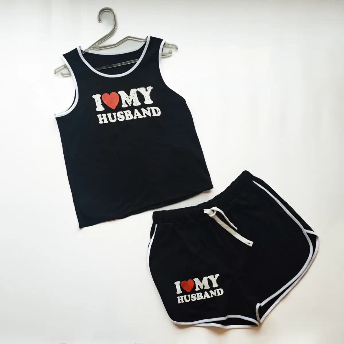Women's Soft Cotton 2-Piece Pajama Set - Sleeveless Tank Top, Above Knee Shorts, Letter Print ("I Love My Husband"), Heart Motif, Contrast Binding, Breathable Elastic Fabric, Drawstring, Multi-Size All-Seasons Casual Sleepwear Loungewear Essential