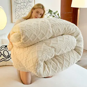 Yhfyhf Autumn Winter New Skin-Friendly Flannel Quilt, Thick Warm Arctic Velvet Soft Cozy Blanket, Multifunctional Home Decor, Suitable for All Seasons