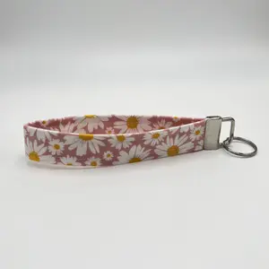 Daisy Pink Keychain Wristlet, Key Fob Lanyard, Retro Keychain, Y2K, Handmade