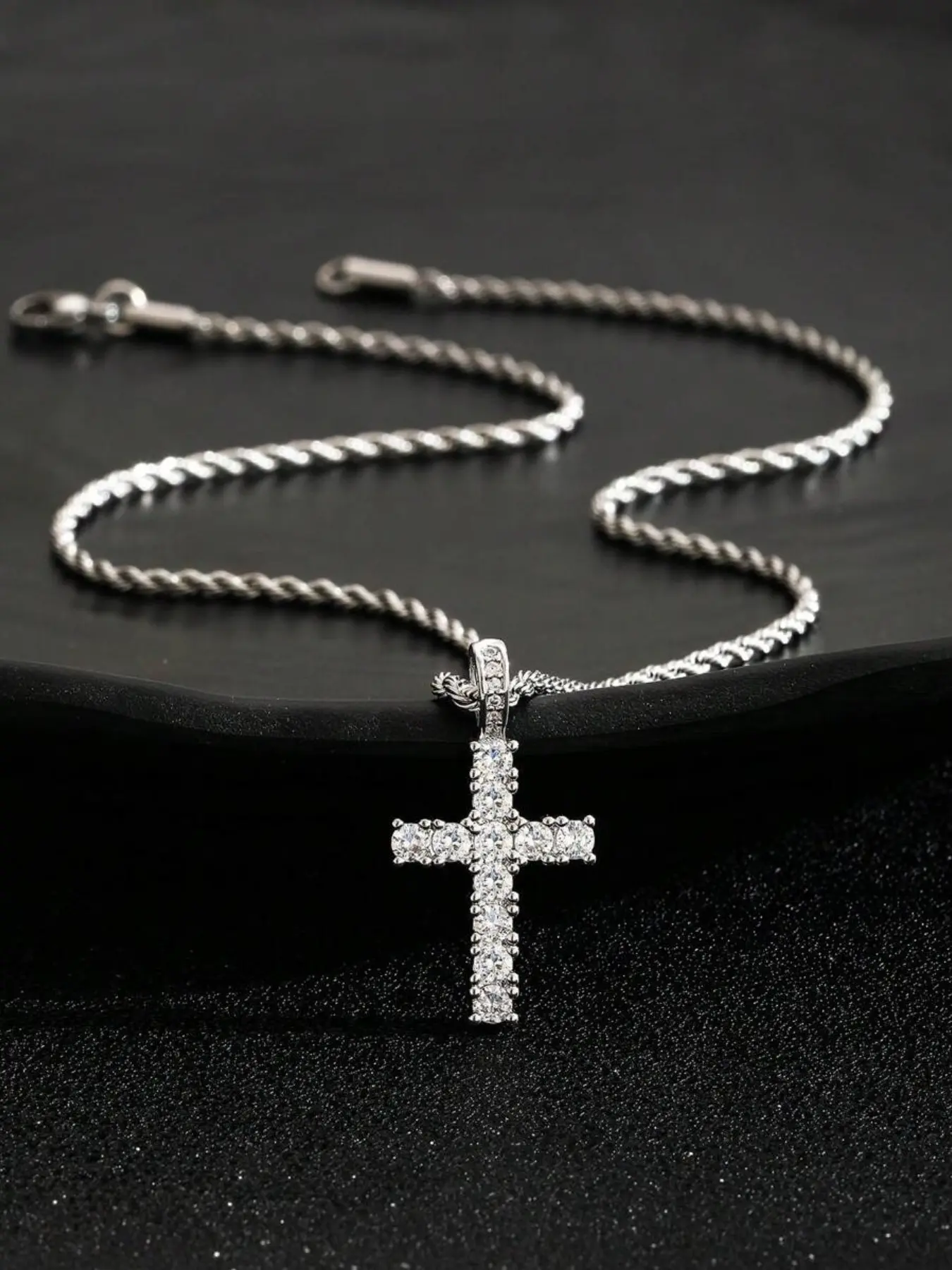 Shimmering Rhinestone Cross Pendant Necklace with Stainless Steel Chain, Elegant Luxury Jewelry for Men, Girls, Kids, Birthday Gift, Daily Wear, Cross Necklaces