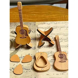 1pc Guitar Pick Box, Wooden Guitar-Shaped Pick Case With 3pcs Guitar Picks, Suitable For Guitar, Bass, Ukulele And Other Instruments, Natural Wood Accessory Set,Ukulele,Guitar Stand,Pick