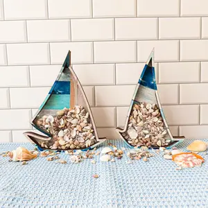 Sailboat-shaped table decoration - Mediterranean style table centerpiece - Wooden sailboat decoration